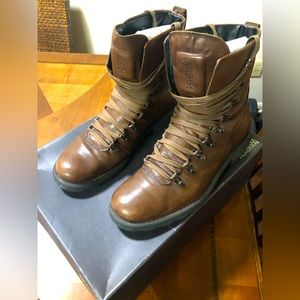 Kenneth Cole boots size 11 negotiable